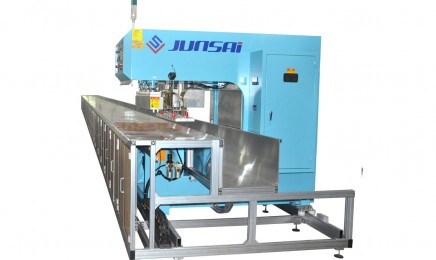 汽车篷布自动走轨式高周波焊接机